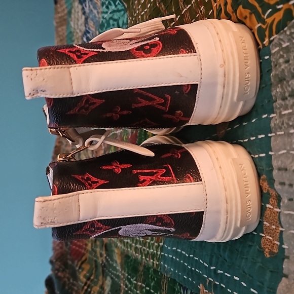 Authentic LV Catogram women's Stellar hi tops size 37 ***Rare*** - Picture 5 of 8